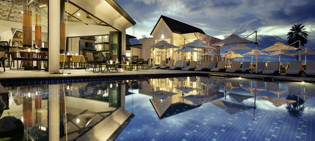 Chambre avec vue mer dans un hôtel de charme basque