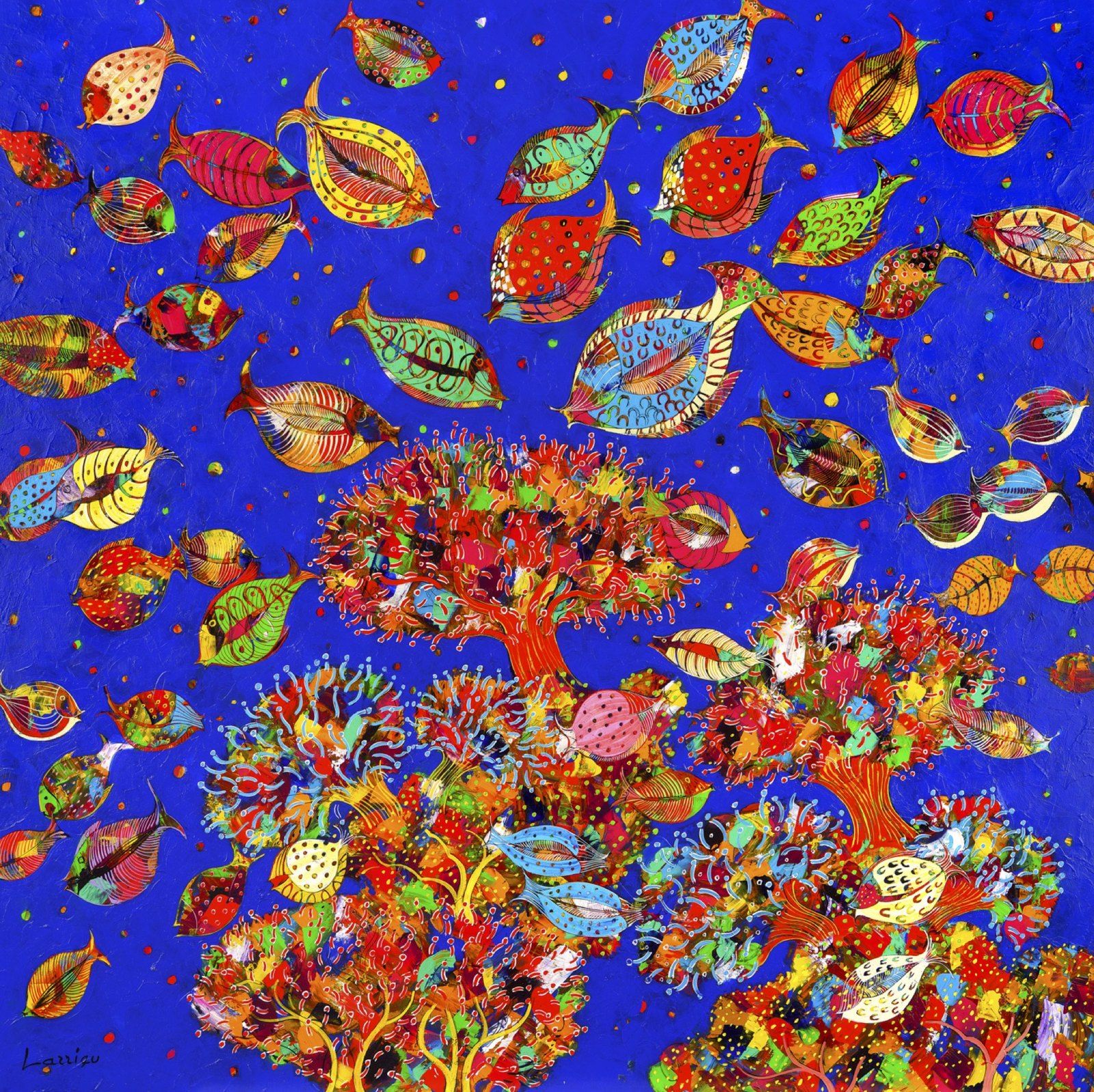 Bancs de poissons et coraux colorés sur fond bleu profond